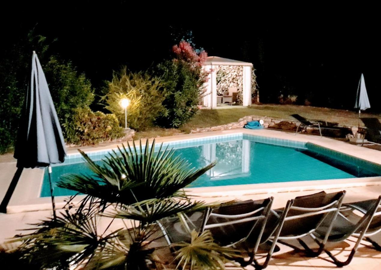 Apartments Gala Πόρετς Εξωτερικό φωτογραφία