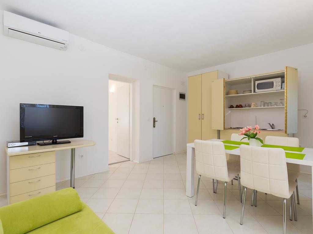 Apartments Gala Πόρετς Εξωτερικό φωτογραφία