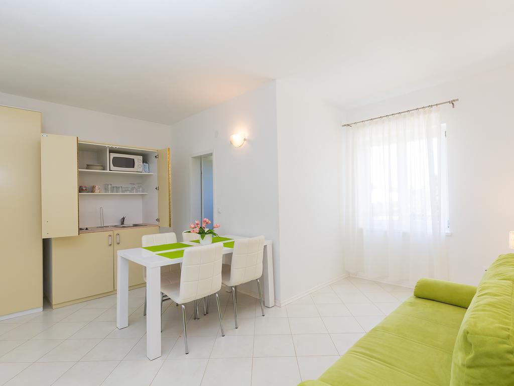 Apartments Gala Πόρετς Εξωτερικό φωτογραφία