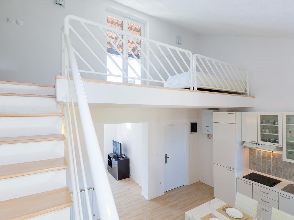 Apartments Gala Πόρετς Εξωτερικό φωτογραφία